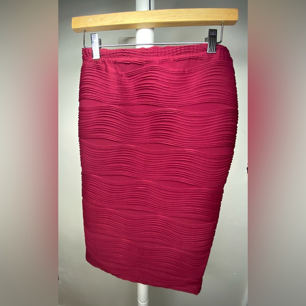 NaNa Ribbed Fuchsia Pencil Skirt